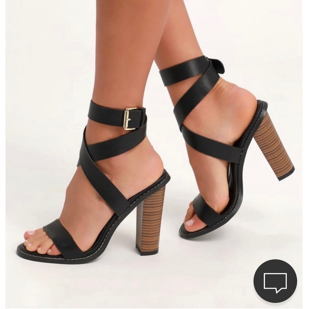 Lulus Black Pumps, Size 8